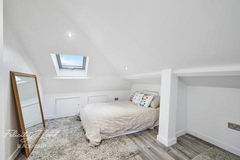 2 bedroom apartment for sale, Charlton Church Lane, London