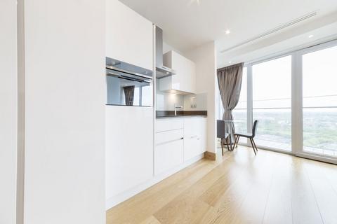 Studio to rent, Crossharbour Plaza, London E14