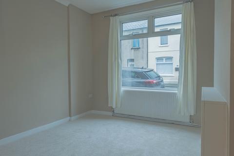 3 bedroom terraced house for sale, Downing Street, Newport NP19