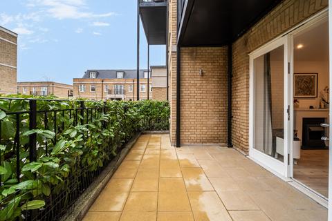 1 bedroom flat for sale, Mornington House, Atkinson Close, London, SW20