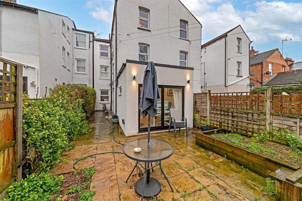 114a Hatfield Road-16.jpg