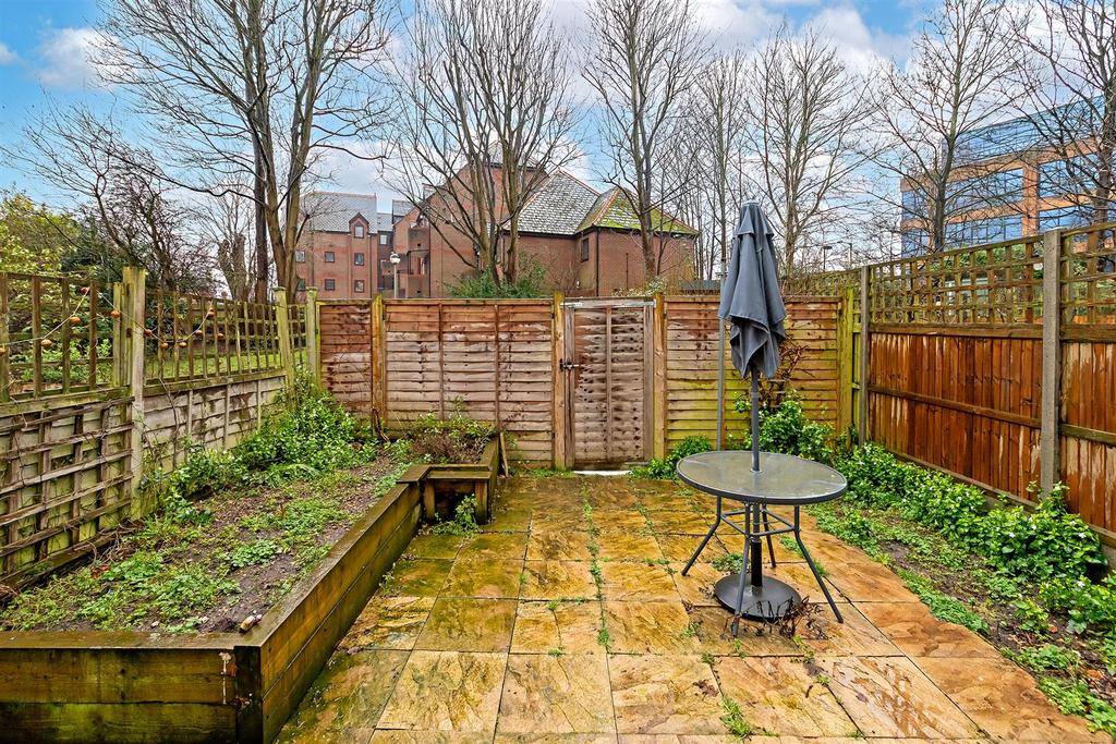 114a Hatfield Road-14.jpg