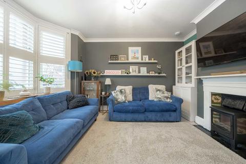 3 bedroom terraced house for sale, Glebeland Gardens, Shepperton TW17
