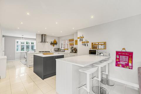 5 bedroom detached house for sale, Goodwood Close, Bicester, OX26