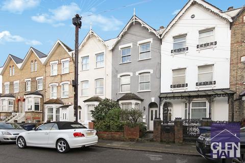 1 bedroom flat for sale, Holly Park Road, London N11