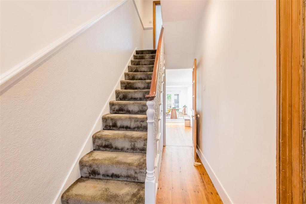 20 Waldegrave Road-17.jpg