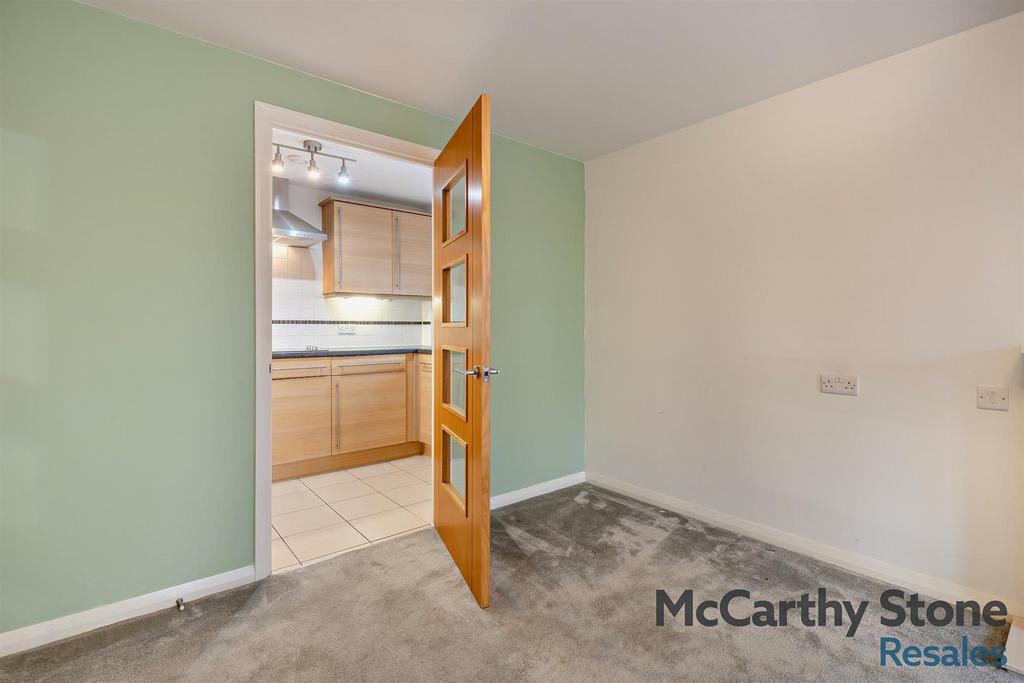 8670745-interior18-800.jpg