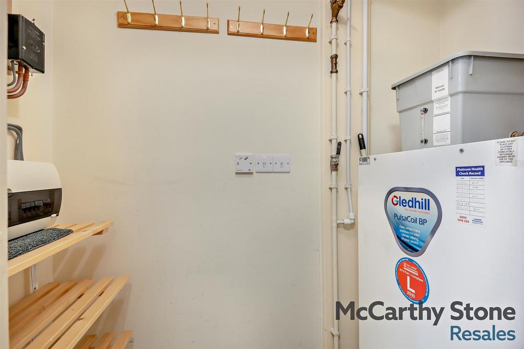 8670745-interior08-800.jpg