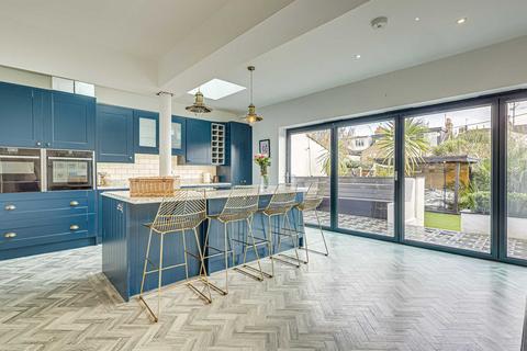 undefined, Station Road, Leigh-on-sea, SS9