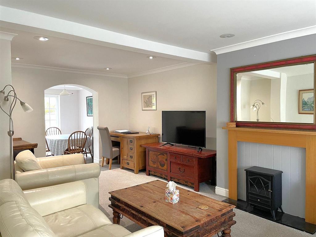 Large Sitting Room