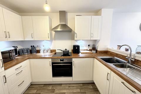4 bedroom semi-detached house for sale, Worcester Gardens, Bourne, PE10