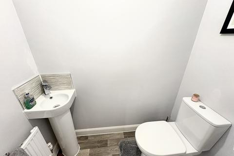 4 bedroom semi-detached house for sale, Worcester Gardens, Bourne, PE10