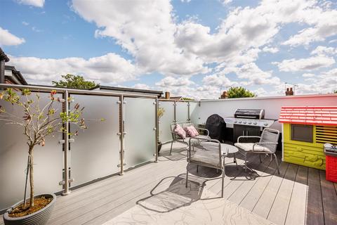 undefined, Carlton Road Chiswick