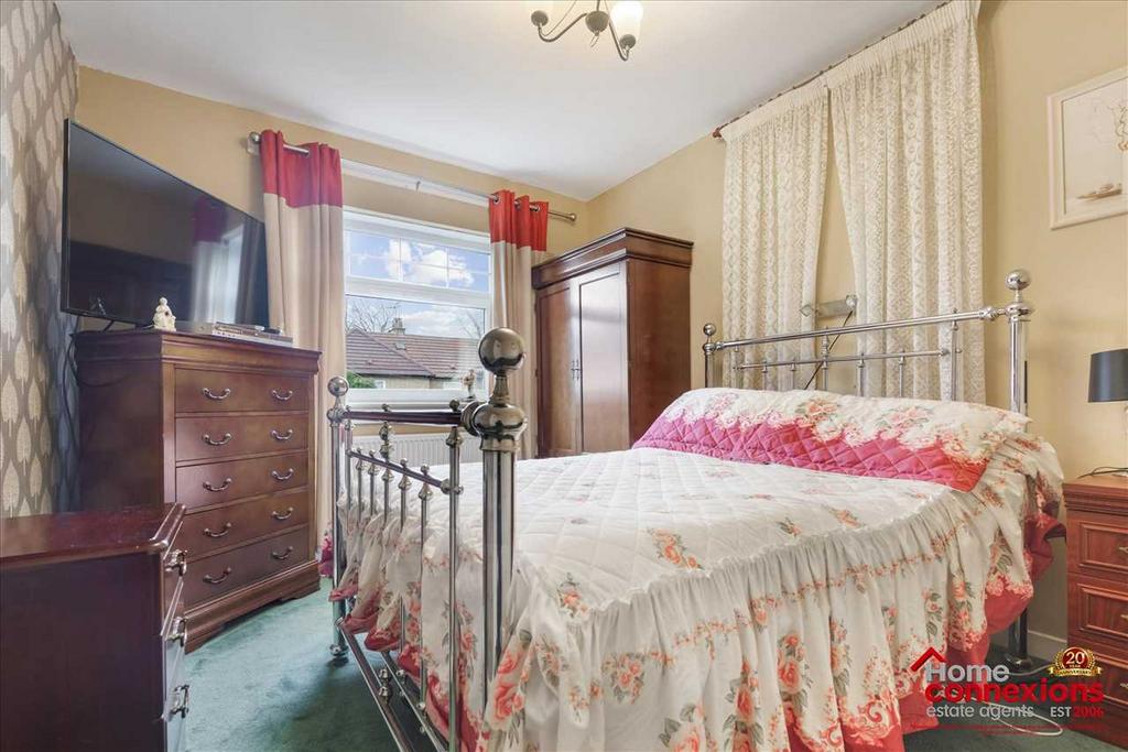 Bedroom Two (1)