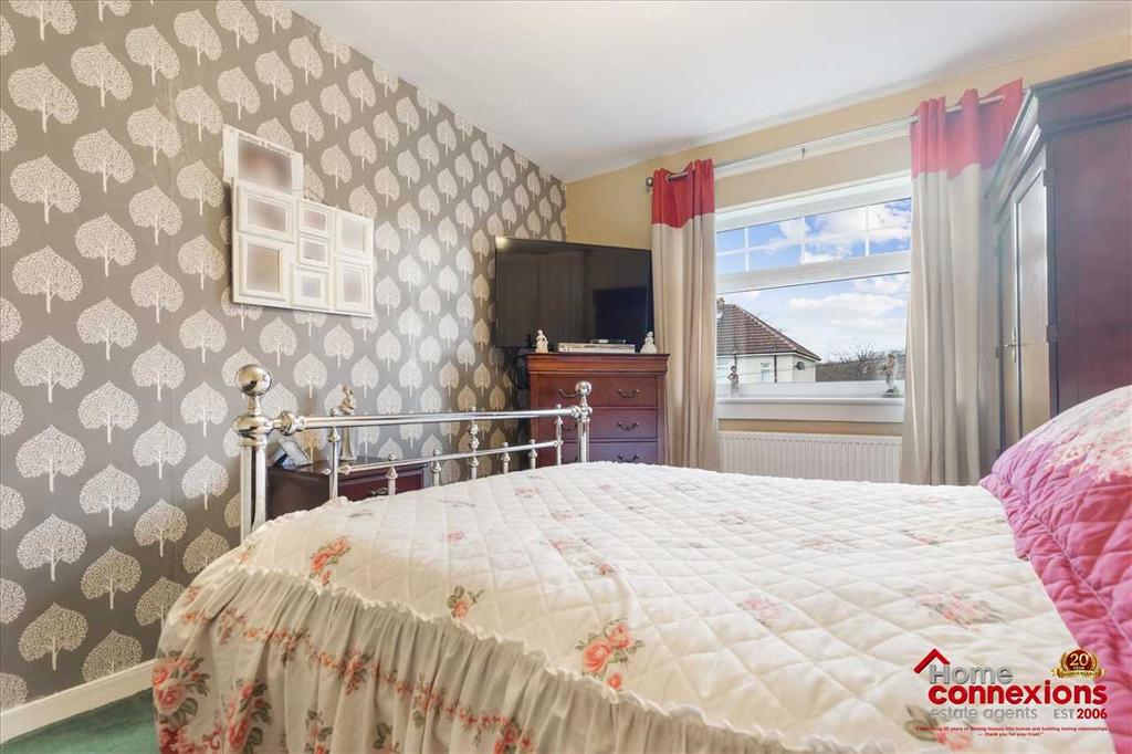 Bedroom Two (2)