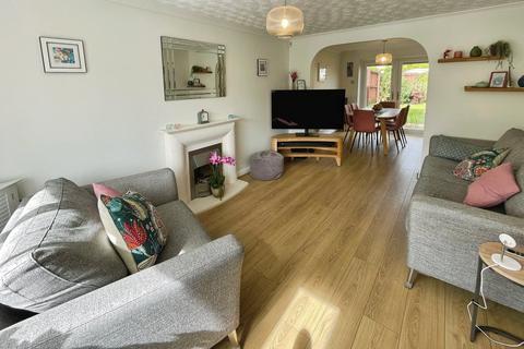 4 bedroom detached house for sale, Bro Dirion, Bridgend, CF31