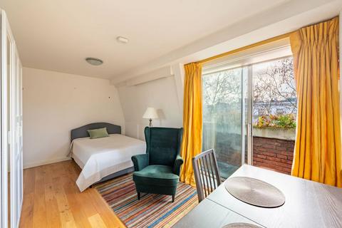 undefined, Cromwell Road, Kensington, London, SW5