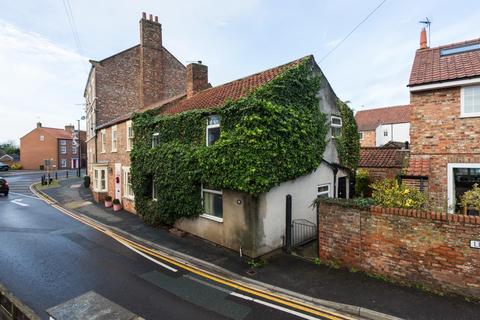 3 bedroom house for sale, Long Street, Easingwold