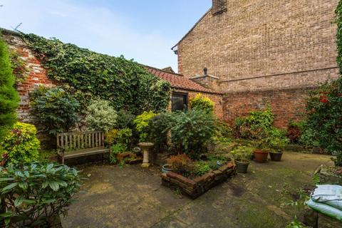 3 bedroom house for sale, Long Street, Easingwold