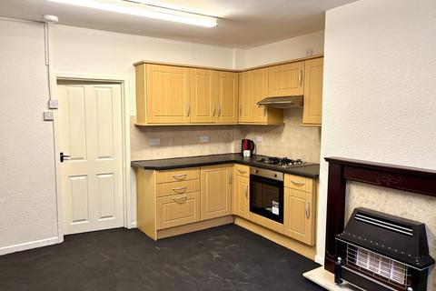 2 bedroom terraced house for sale, Huddersfield Road, Brighouse, West Yorkshire, HD6