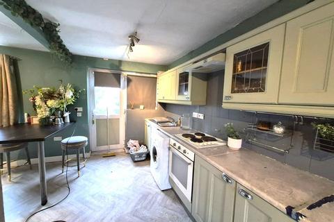 3 bedroom end of terrace house for sale, Kendal Road, Macclesfield SK11
