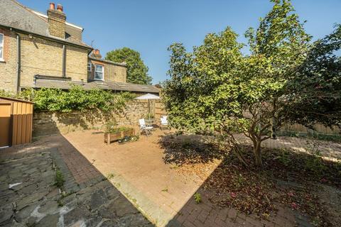 undefined, Kneller Road, Twickenham TW2