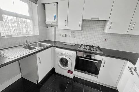 undefined, London Road, Slough SL3