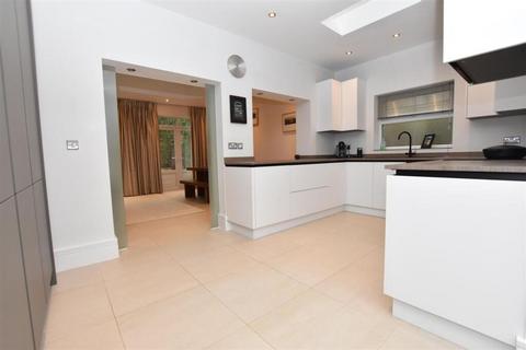 4 bedroom detached house for sale, Marlborough Place, Lutterworth LE17