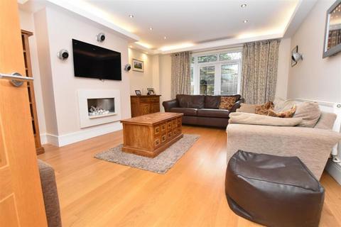 4 bedroom detached house for sale, Marlborough Place, Lutterworth LE17