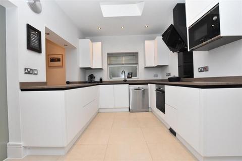 4 bedroom detached house for sale, Marlborough Place, Lutterworth LE17