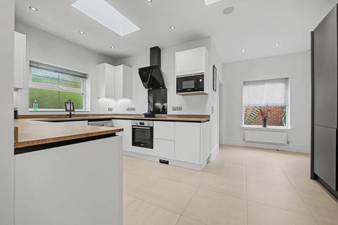 4 bedroom detached house for sale, Marlborough Place, Lutterworth LE17