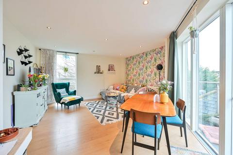 2 bedroom flat for sale, Alvey Street, Elephant and Castle, London, SE17