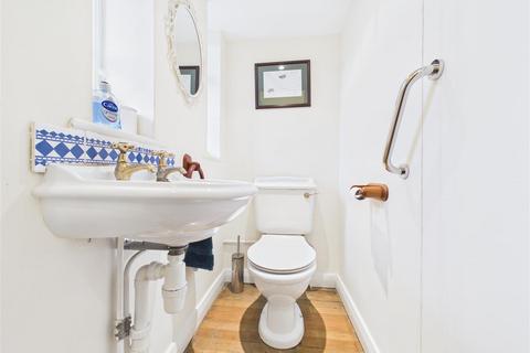 4 bedroom detached house for sale, Tellisford, Esher