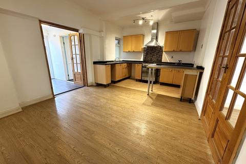 undefined, St Albans Avenue, East Ham, London, E6
