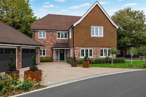 5 bedroom detached house for sale, Millside Grange, Little Green Lane, Croxley Green, Rickmansworth, WD3
