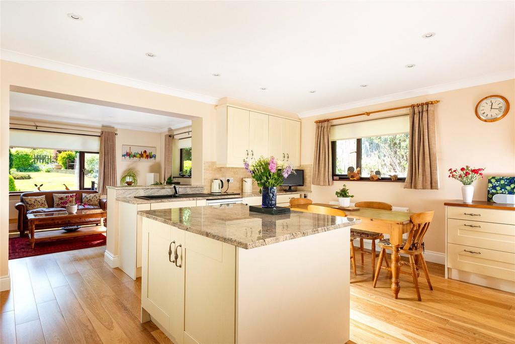 Kitchen/Breakfast