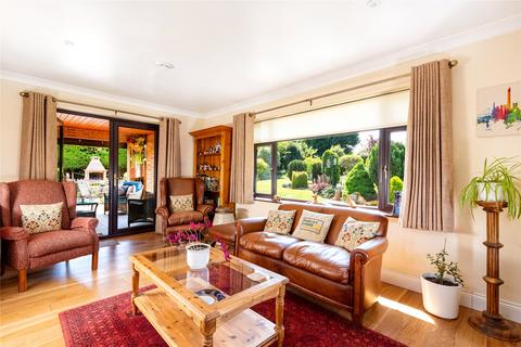 4 bedroom bungalow for sale, Dallington Road, Dallington, Northampton, Northamptonshire, NN5