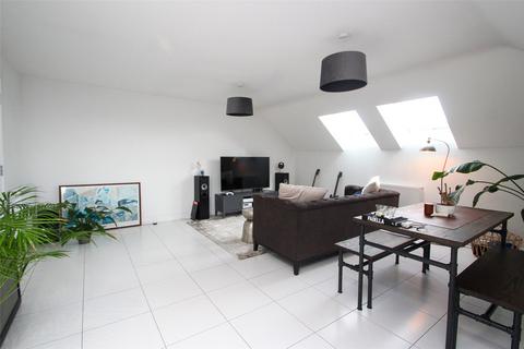 undefined, Gauntlet Drive, Netley Abbey, Southampton, Hampshire, SO31