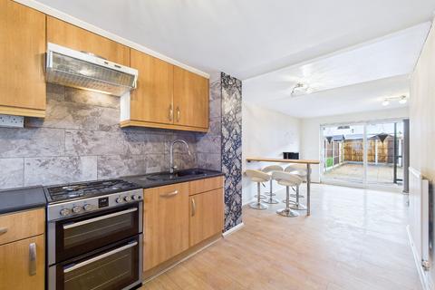 2 bedroom terraced house for sale, Mayflower Close, South Ockendon, Essex, RM15