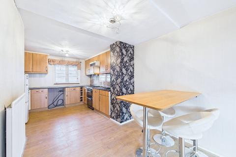 2 bedroom terraced house for sale, Mayflower Close, South Ockendon, Essex, RM15