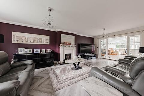 6 bedroom detached house for sale, St. Pauls Court, Lynsted, ME9