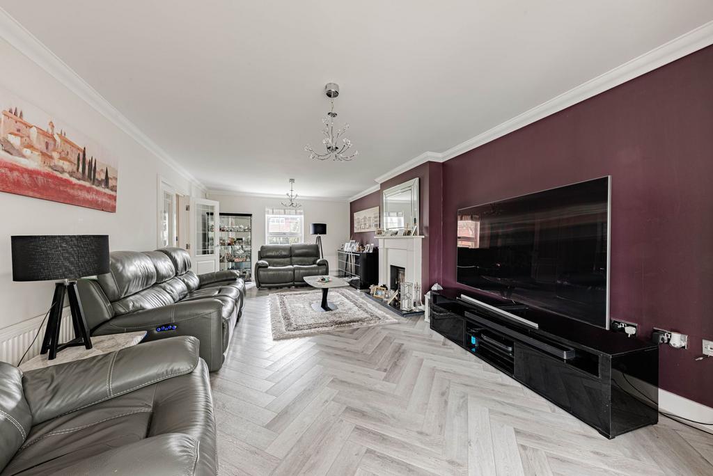 Living Room (3)