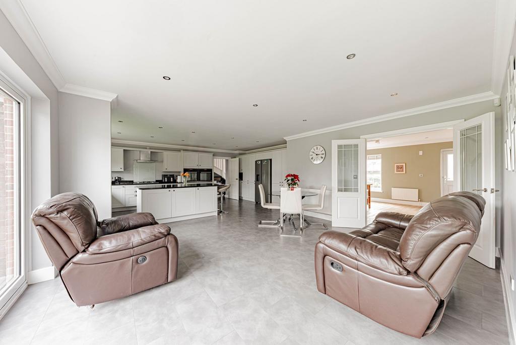Kitchen / Breakfast Room (4)