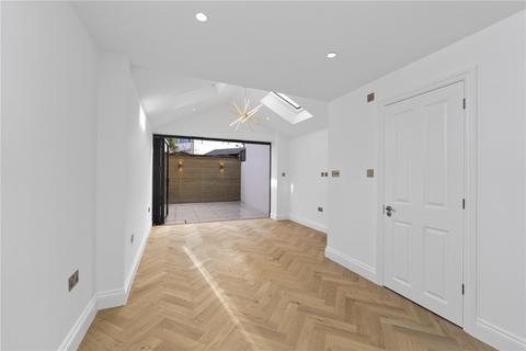 3 bedroom terraced house for sale, Trinity Road, Richmond, TW9