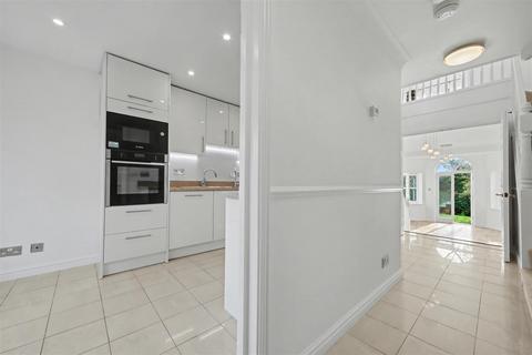 4 bedroom end of terrace house for sale, The Lawns, Shenley