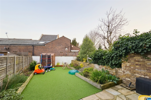 undefined, London E14