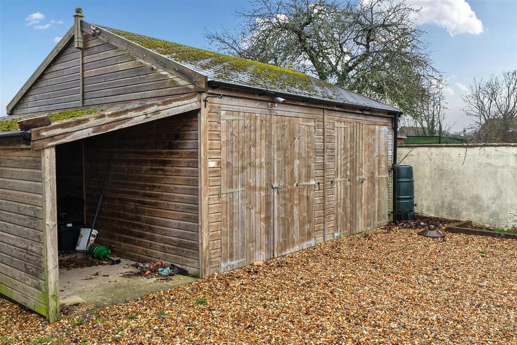Double Garage.jpg