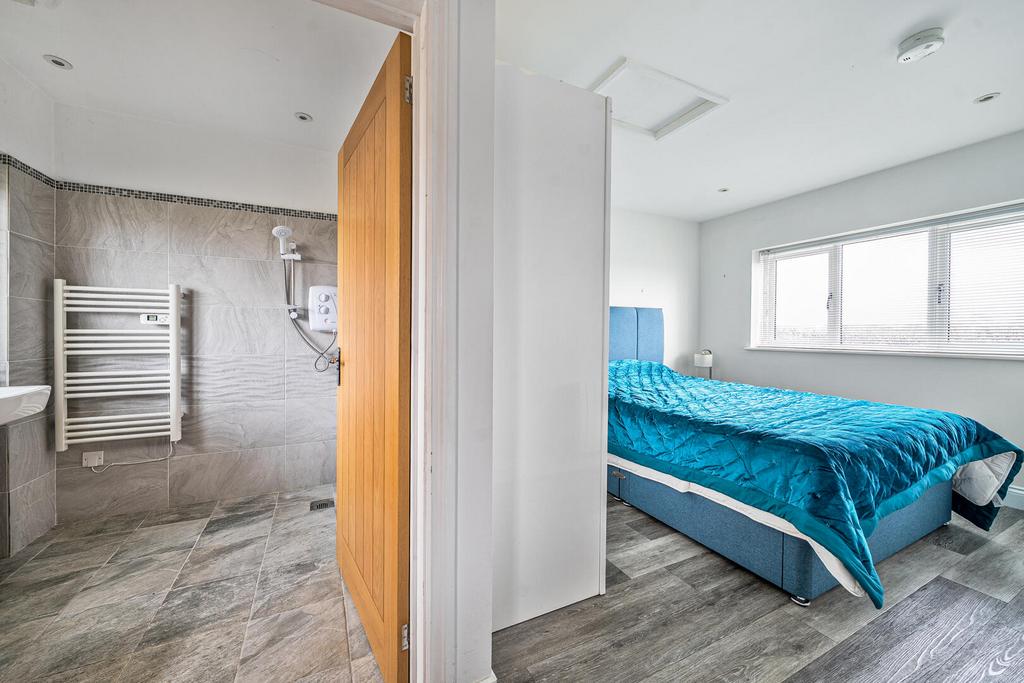 Annexe Bedroom &amp; Ensuite