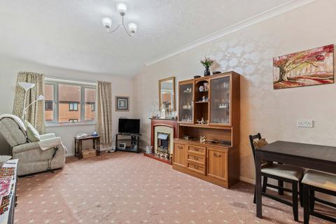 undefined, Oulton Court, Grappenhall, WA4