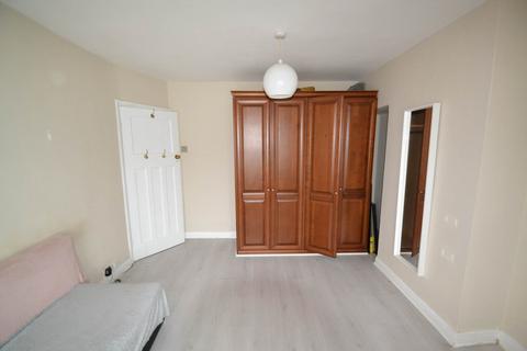 undefined, Langdale, Greenford